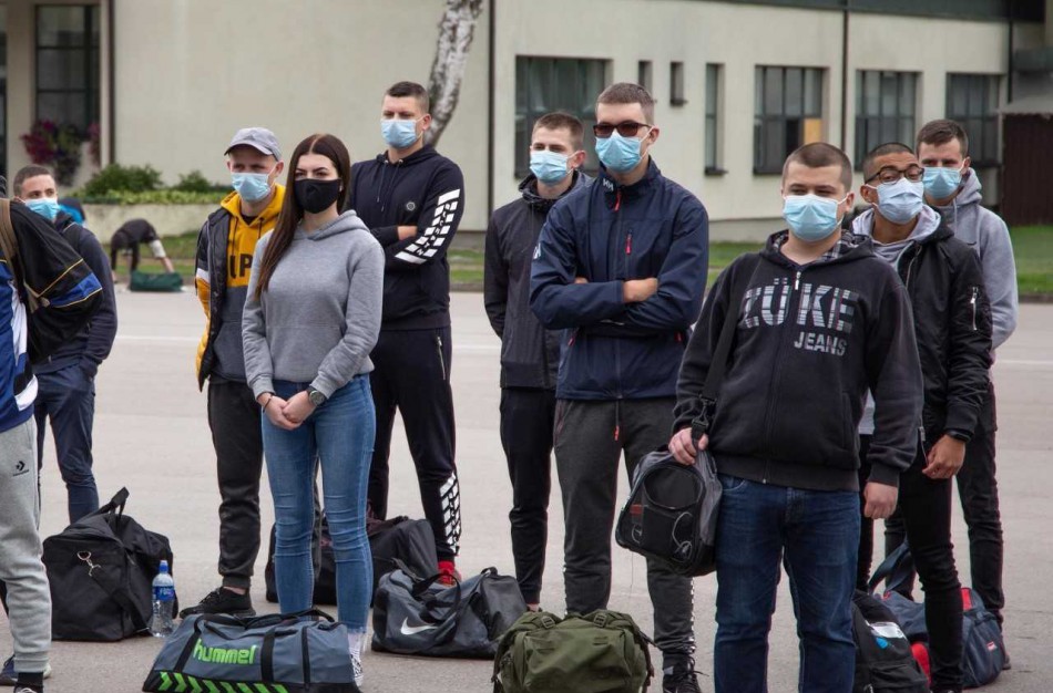 Nauja pradžia – beveik puspenkto šimto karių pradėjo tarnybą MPB „Geležinis Vilkas“