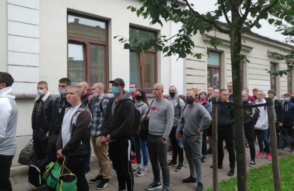 Nauja pradžia – beveik puspenkto šimto karių pradėjo tarnybą MPB „Geležinis Vilkas“