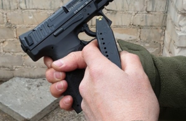 Lietuvos kariai bus aprūpinti vokiškais  pistoletais „Heckler&Koch“  SF P9 SF „Paddle“