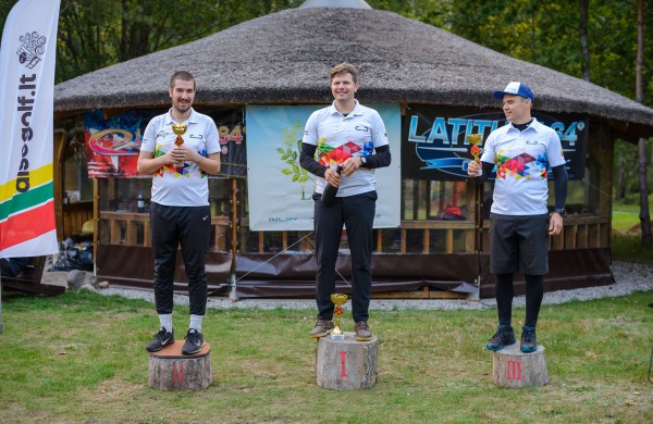 Lietuvos diskgolfo taurės finaliniame etape pergalę atnešė „erelis“