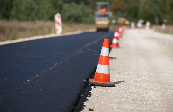 Asfaltuojama Gaižiūnų gatvė, Kranto gatvėje baigiami darbai