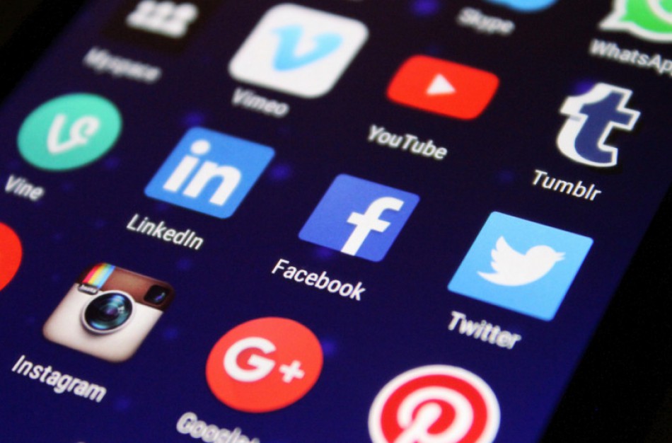 Auga dezinformacijos kiekis, nukreiptas prieš kaukių dėvėjimą