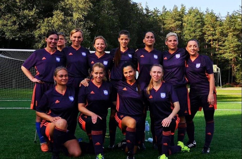 Startavo pirmosios Kauno (pietų) regiono moterų futbolo varžybos