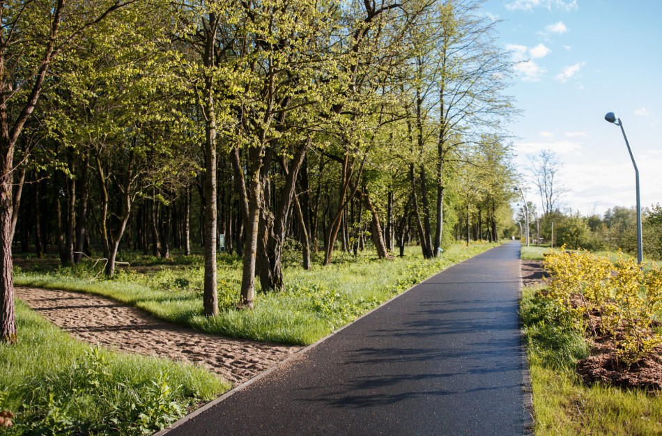 Dieną be automobilio Jonavoje atidarytas Taurostos dviračių takas