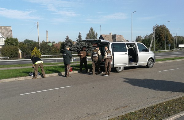 Aplinkosaugininkų ir policijos reidas Jonavoje: Ar vairuotojai sulaukė baudų?