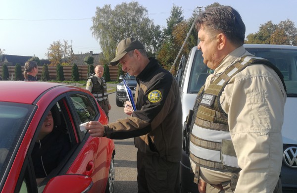 Aplinkosaugininkų ir policijos reidas Jonavoje: Ar vairuotojai sulaukė baudų?