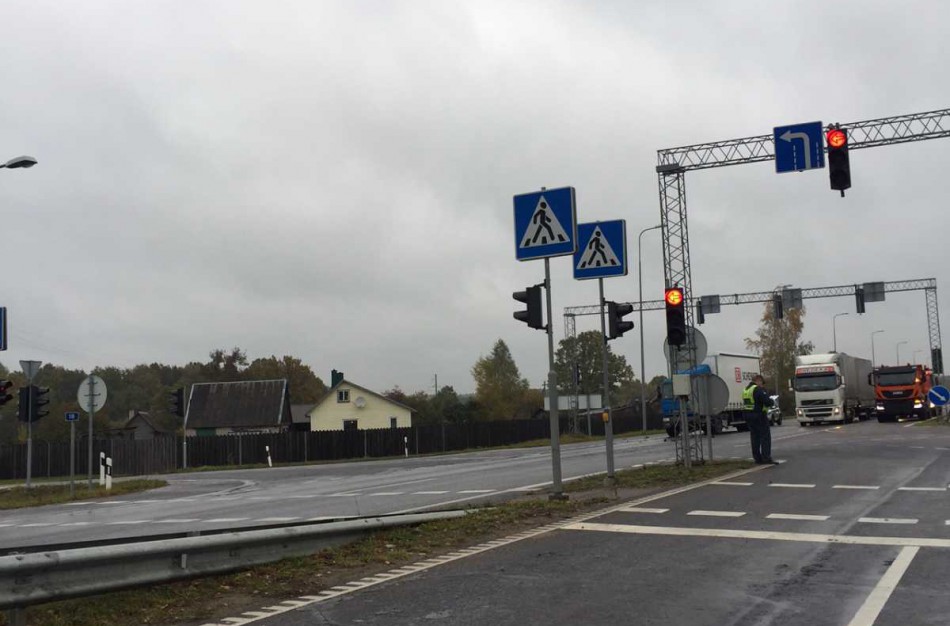 Užusalių sankryžoje – eismo įvykis