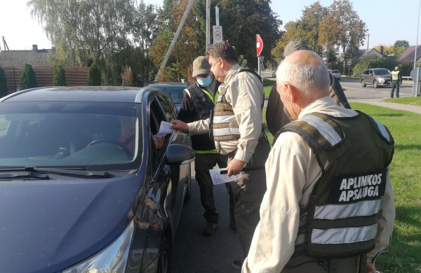 Aplinkosaugininkų ir policijos reidas Jonavoje: Ar vairuotojai sulaukė baudų?