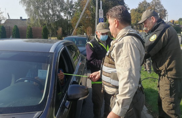 Aplinkosaugininkų ir policijos reidas Jonavoje: Ar vairuotojai sulaukė baudų?