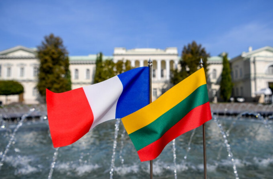 Rukloje tarnaujančius karius aplankys Lietuvos ir Prancūzijos Prezidentai