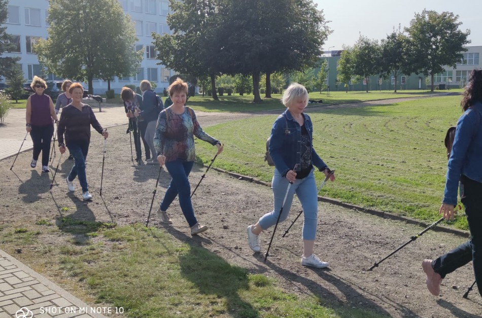 Diena su šiaurietiškomis lazdomis