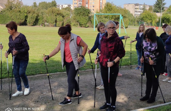 Diena su šiaurietiškomis lazdomis