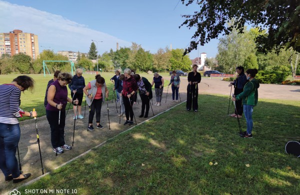 Diena su šiaurietiškomis lazdomis