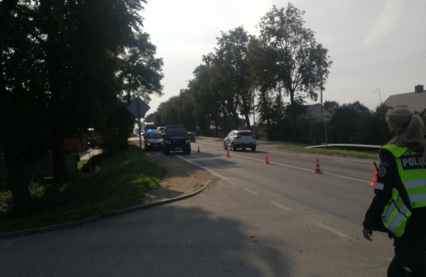 Susidūrus civilio asmens ir kario automobiliams, „išbandyta“ vairuotojų kantrybė