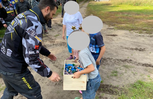 Keturračių klubas ir toliau tiesia pagalbos ranką Jonavos rajono vaikams