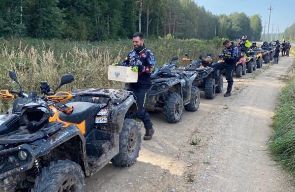 Keturračių klubas ir toliau tiesia pagalbos ranką Jonavos rajono vaikams