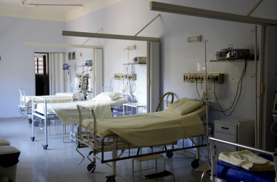 Artimųjų lankymas ligoninėje pandemijos metu: bendra tvarka galios visiems