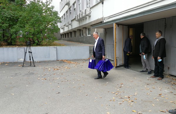 Padėkos ir dovanos perduotos visoms rajono ugdymo įstaigoms