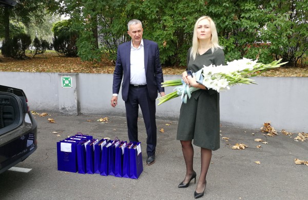 Padėkos ir dovanos perduotos visoms rajono ugdymo įstaigoms