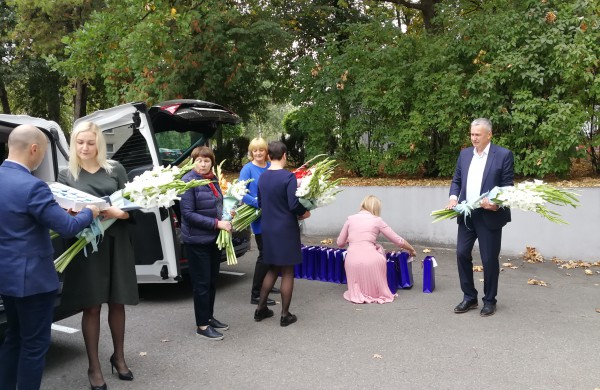 Padėkos ir dovanos perduotos visoms rajono ugdymo įstaigoms