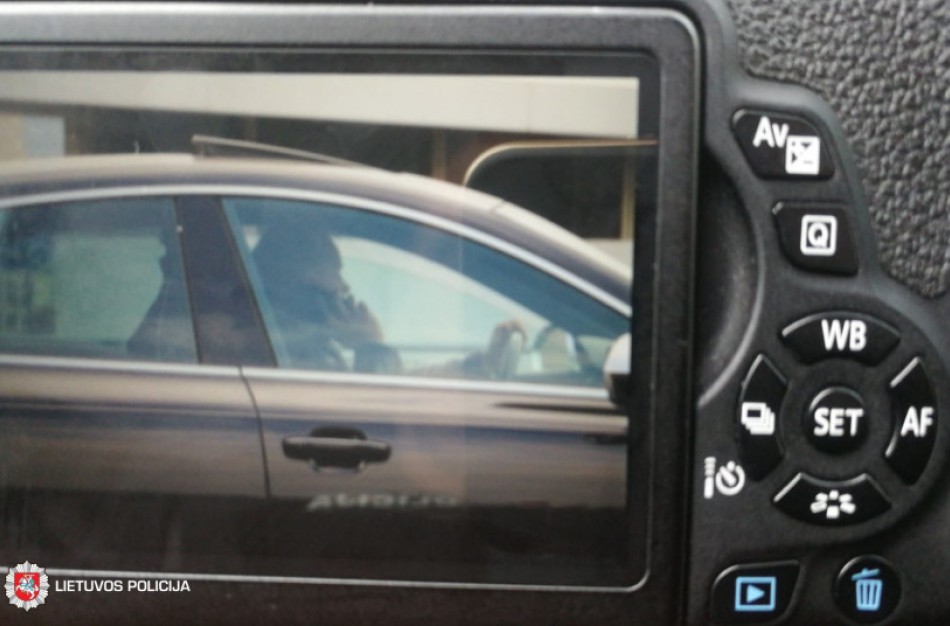 Per dvi paras – daugiau nei pusšimtis neblaivių motorinių transporto priemonių vairuotojų