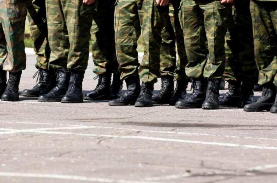 Priežastys netarnauti kariuomenėje: prisiimti finansiniai įsipareigojimai, nuosavas verslas ar sudėtinga situacija dėl „Brexito“