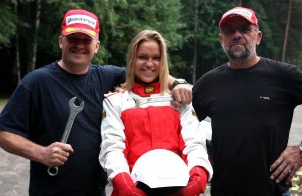 Nuo 9-erių metų automobilių lenktynėse dalyvaujanti G. Aleksynaitė: ,,Kartą paragavęs šio sporto, nebegali sustoti“