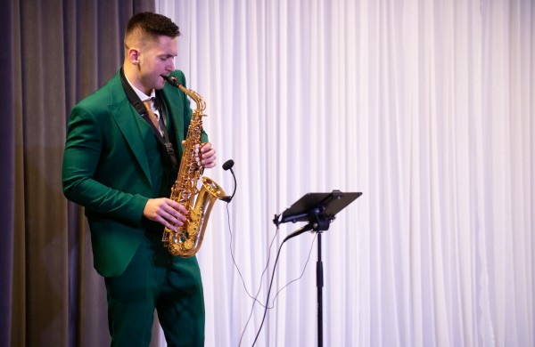 Profesinės dienos išvakarėse pagerbti ilgamečiai savivaldos darbuotojai