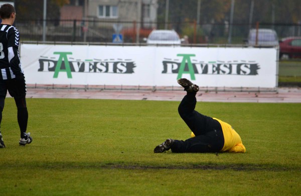 Futbolo aikštelėje varžosi Lietuvos kariuomenės sportininkai