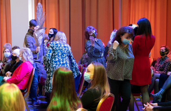 Profesinės dienos išvakarėse pagerbti ilgamečiai savivaldos darbuotojai