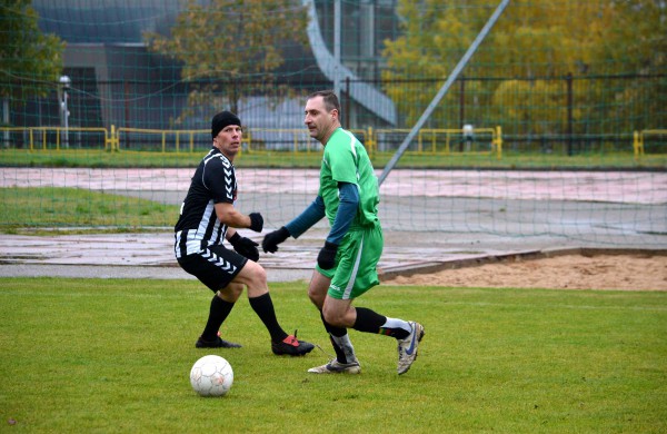 Futbolo aikštelėje varžosi Lietuvos kariuomenės sportininkai