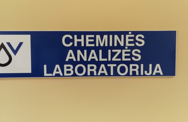 „Jonavos vandenys“ užtikrina vandens kokybę, atsiprašo dėl komunikacijos