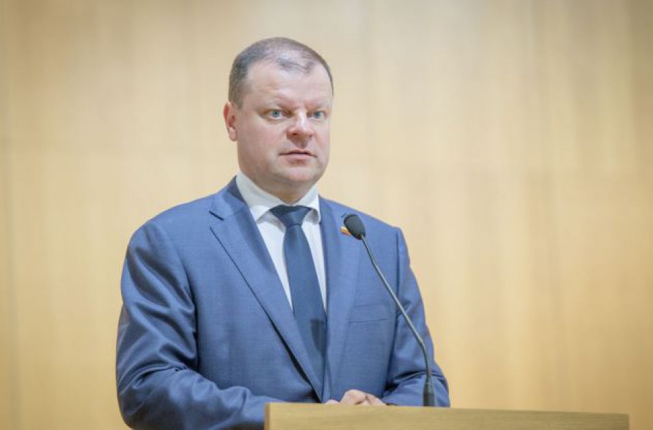 Premjeras: ,,Atėjo laikas padaryti pauzę visuomeniniame gyvenime"