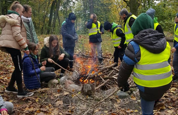 Skautų žygis į Lokenėlių piliakalnį