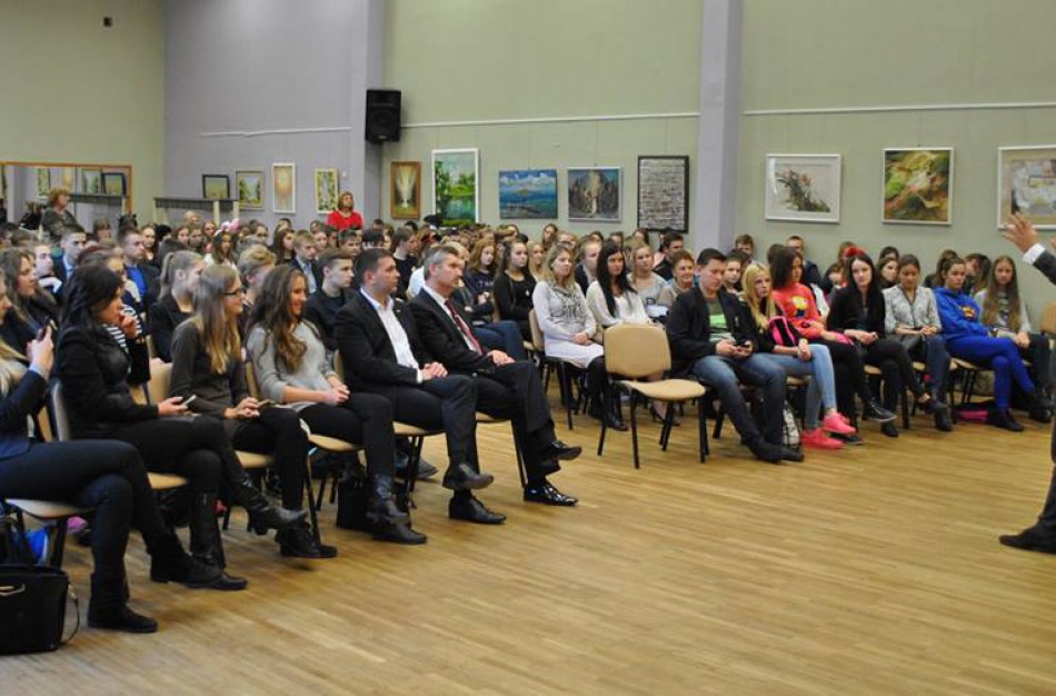 Jonavoje - etiketo žinovo Armino Lydekos viešnagė