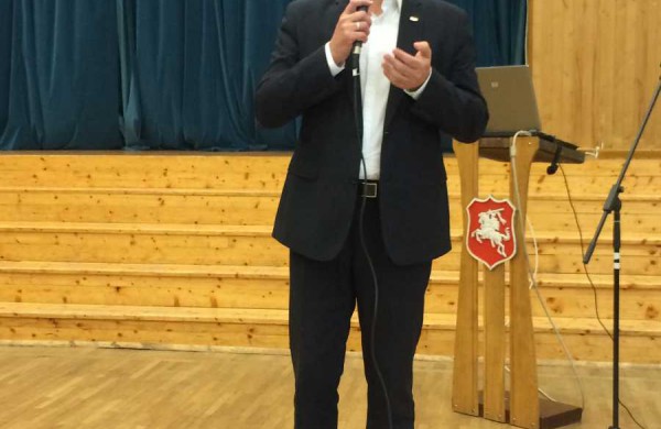 Jonavoje - etiketo žinovo Armino Lydekos viešnagė