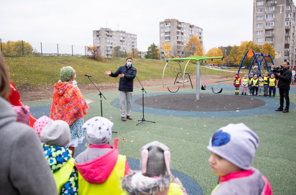 Jonavoje atidaryta dar viena vaikų žaidimų aikštelė
