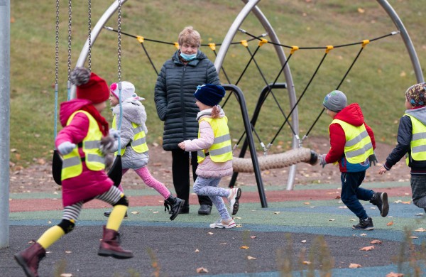 Jonavoje atidaryta dar viena vaikų žaidimų aikštelė