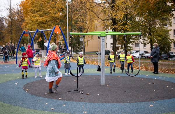 Jonavoje atidaryta dar viena vaikų žaidimų aikštelė