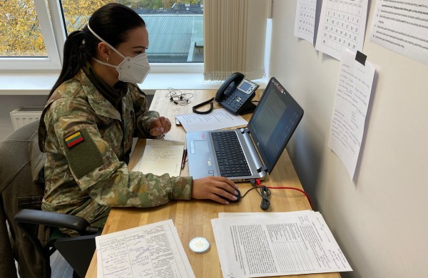 Nacionaliniam visuomenės sveikatos centrui Lietuvos kariuomenės parama padidėjo iki 50 karių