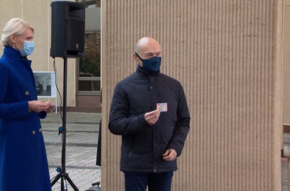 Įteikti pažymėjimai naujos kadencijos Seimo nariams