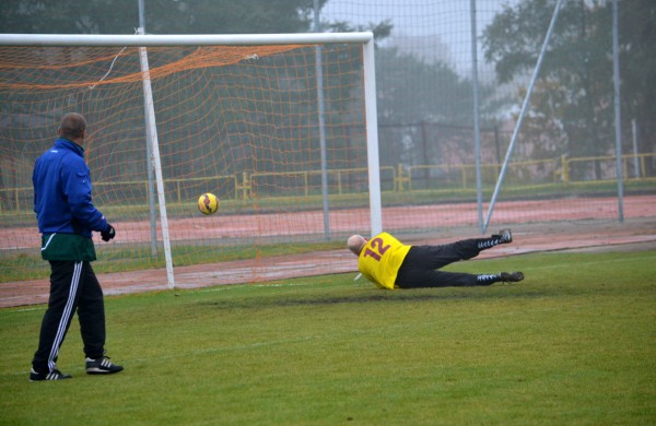 Pirmieji į finalą žengė „Sausumos pajėgų“ pirmoji komanda