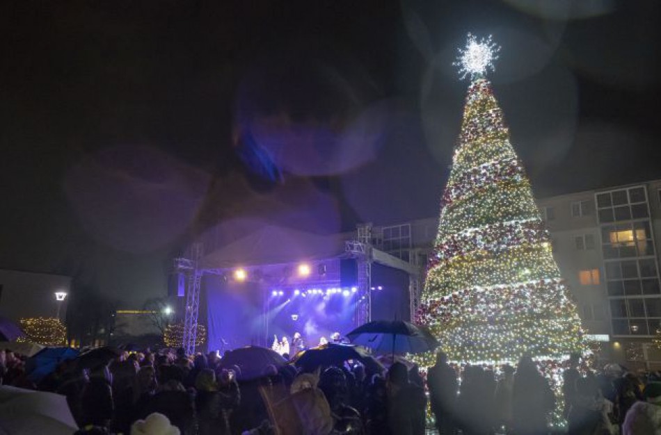 Šiais metais Kalėdų dekoracijomis nušvis dar daugiau Jonavos erdvių