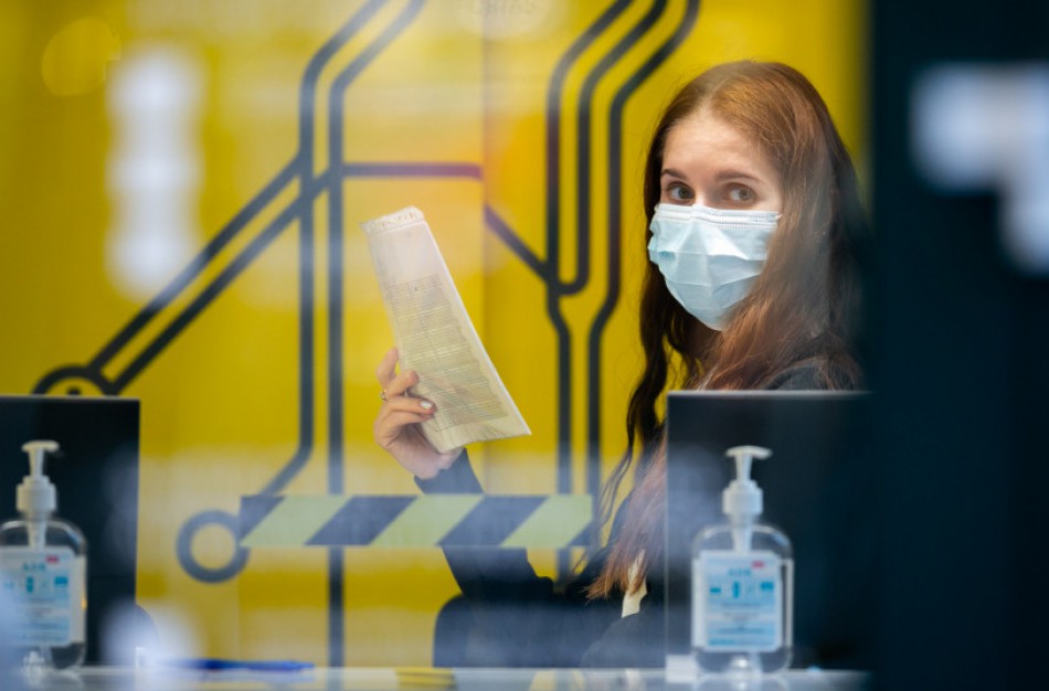 Nuo šeštadienio – karantinas visoje šalyje: ką svarbu žinoti?