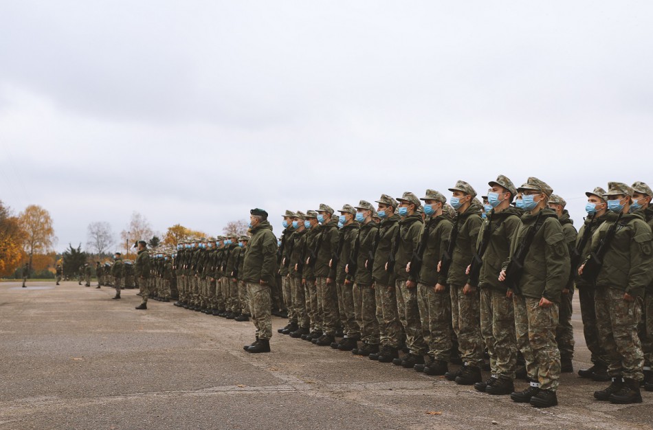 Karantino metu keičiasi karo prievolininkų aptarnavimo tvarka