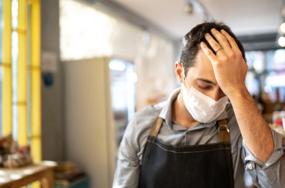 Darbuotojai verčiami vykdyti neteisėtus darbdavių reikalavimus? 