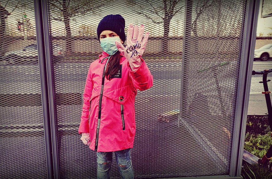 Taisyklės keičiasi: dalis mokinių galės mokytis be kaukių