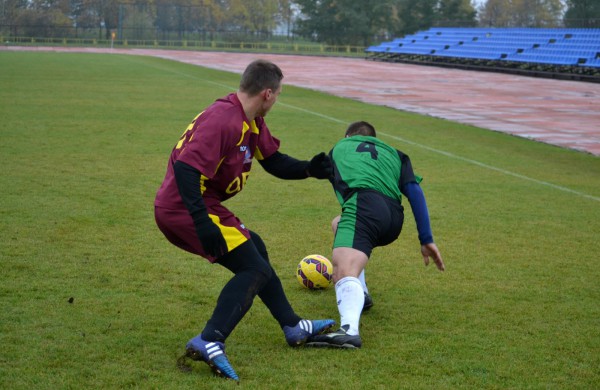 Pirmieji į finalą žengė „Sausumos pajėgų“ pirmoji komanda