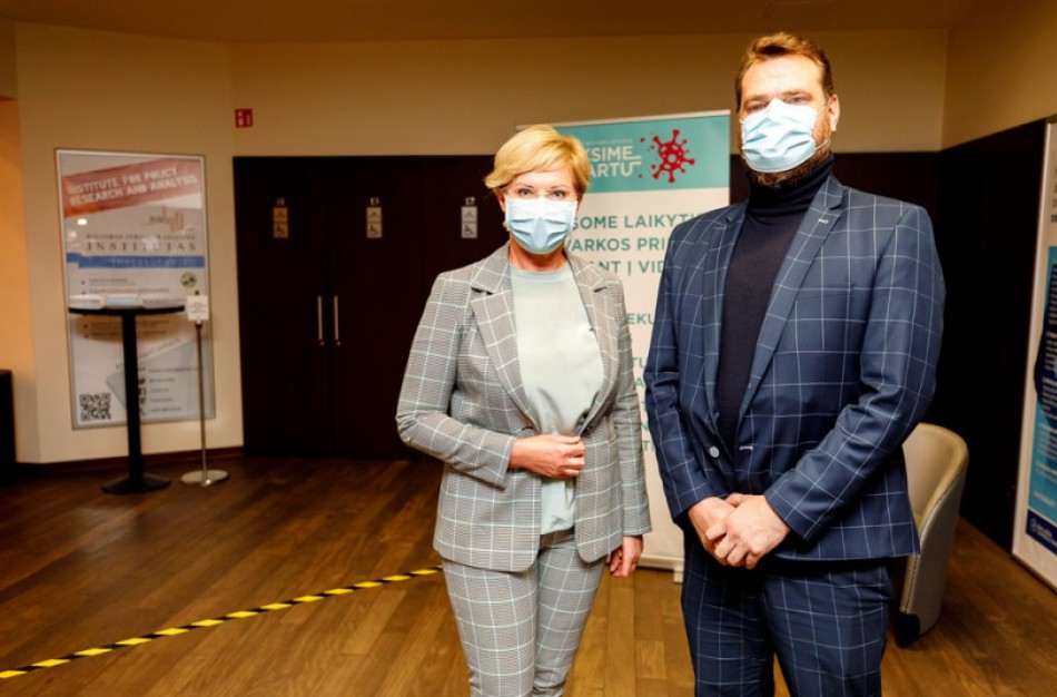 Į pagalbą NVSC skuba verslas – įsteigė papildomą Covid-19 skambučių centrą