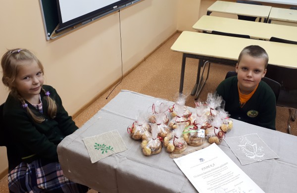 Šveicarijos progimnazijos bendruomenė kviečia švęsti Gerumo dieną